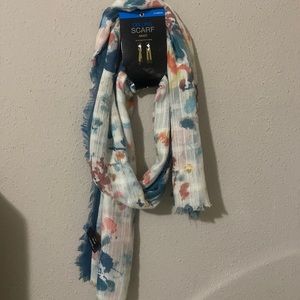 One Size Oblong Floral Scarf